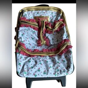 Vintage Betseyville overnight travel bag